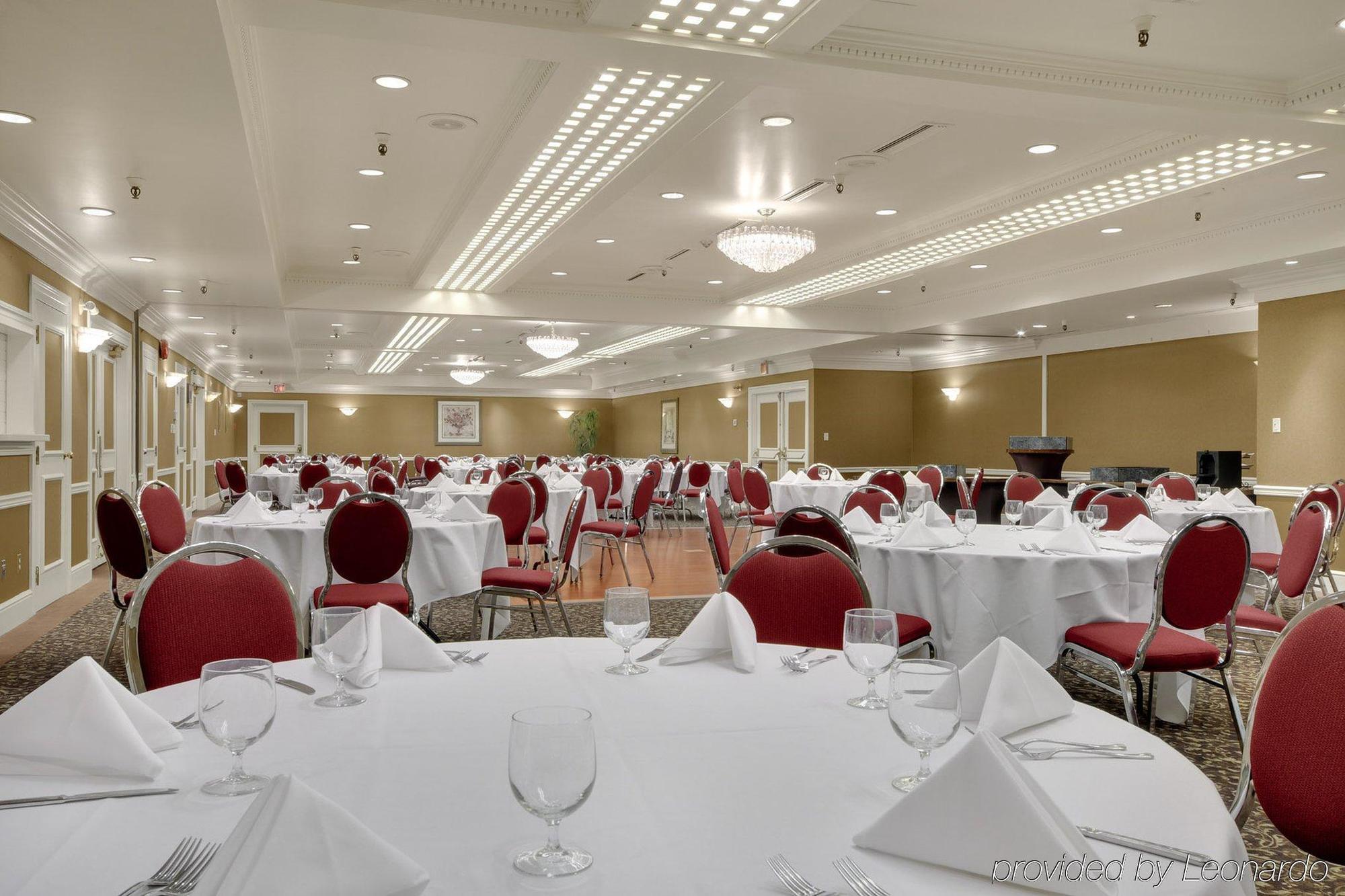 Harbour Towers Hotel & Suites Victoria Zewnętrze zdjęcie