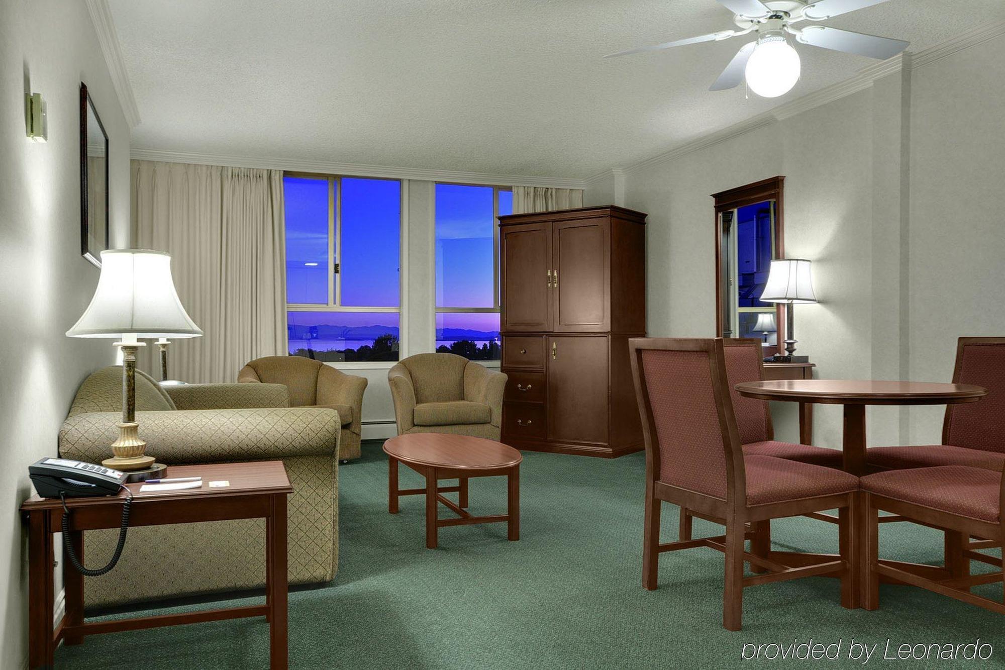 Harbour Towers Hotel & Suites Victoria Zewnętrze zdjęcie