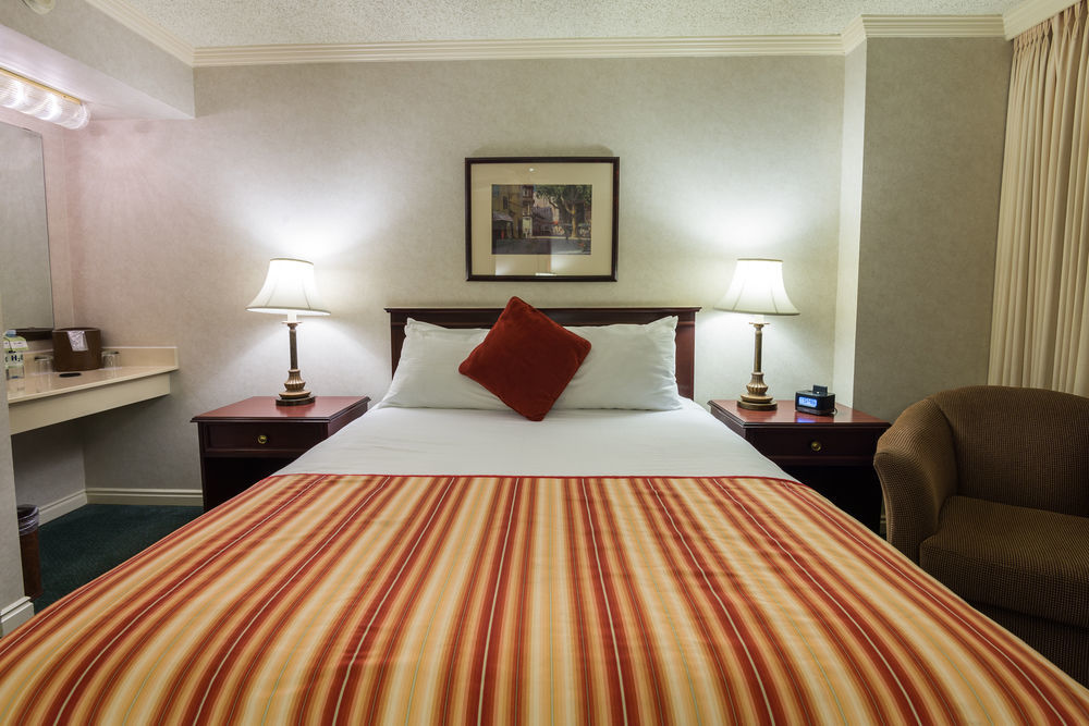 Harbour Towers Hotel & Suites Victoria Zewnętrze zdjęcie
